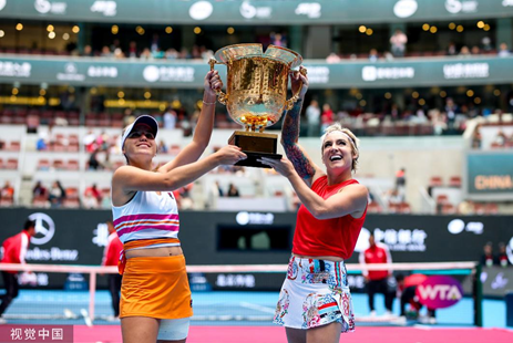 但他们的年 但他们的年