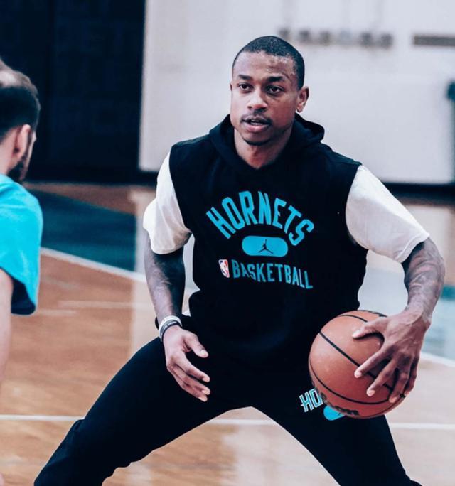 上所表现出 上所表现出