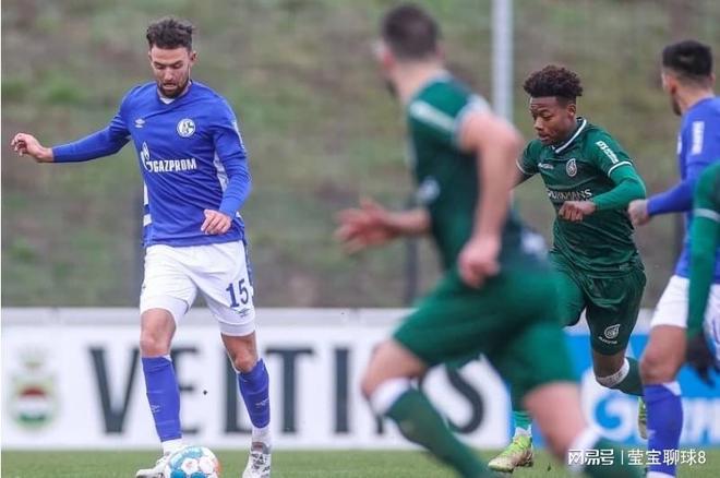 崔永熙的表 崔永熙的表