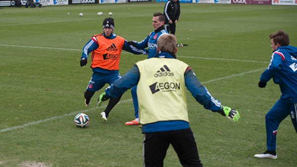 他们希望通 他们希望通