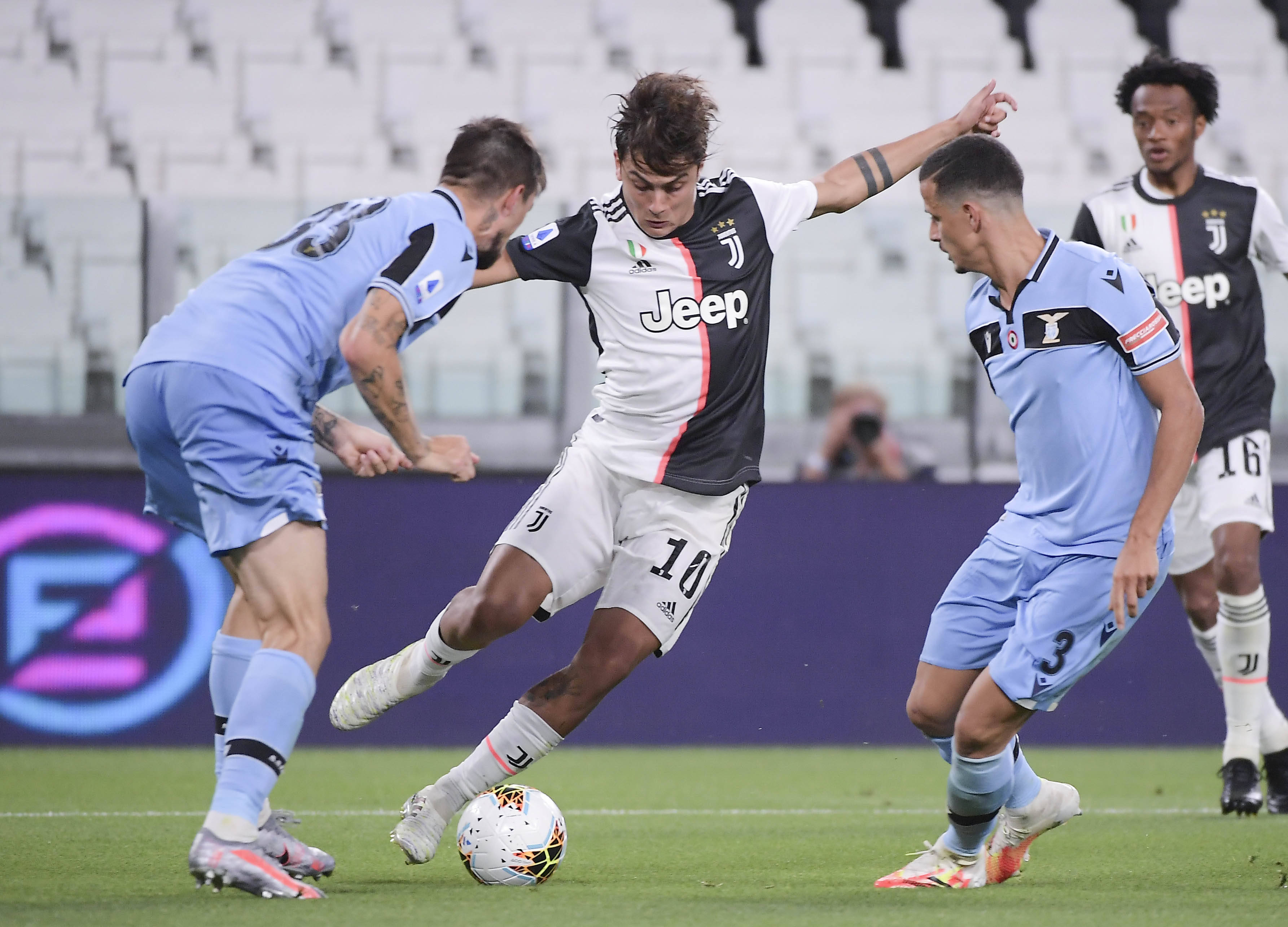 篮板卡位 篮板卡位