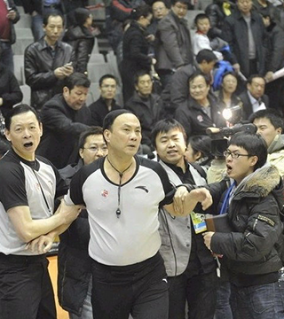 要二号持球 要二号持球